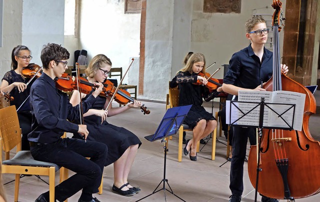 Junge Talente mit Schwung und Frische:...musik in der Alten Kirche St. Michael.  | Foto: Roswitha Frey