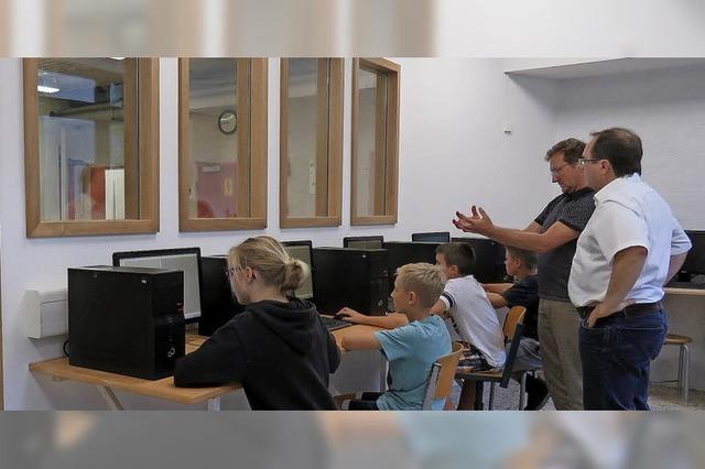 Neue Schallschutzwand im Technikraum