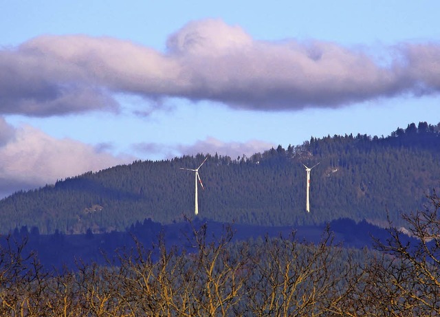 Hart umkmpft: Windkraftanlagen in der Vorbergzone des Schwarzwaldes  | Foto: Sabine Model