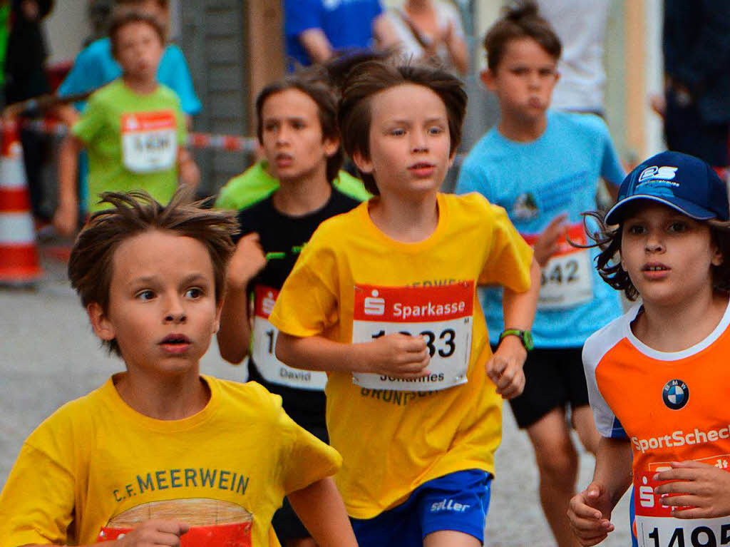 Viel Spa hatten die Teilnehmer und die vielen Zuschauer beim Emmendinger Stadtlauf.