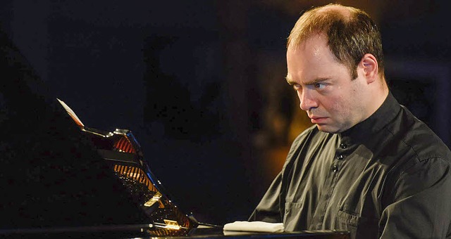 Hochkonzentriert &#8211; der Pianist Alexander Melnikov  | Foto: Matthias Creutziger