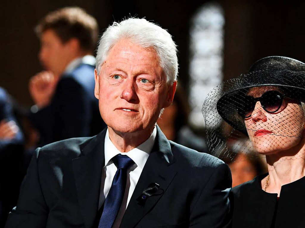 Der ehemalige US-Prsident Bill Clinton und Kohls Witwe Maike Kohl-Richter