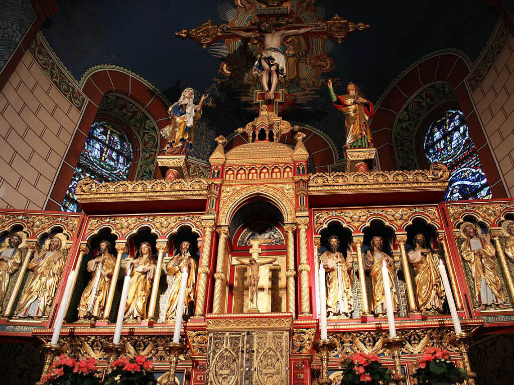 Nur bei besonderen Anlssen ist der Flgelaltar mit den zwlf Aposteln in der Wallfahrtskirche Witterschnee geffnet. Die Nacht der offenen Kirche gehrt dazu.