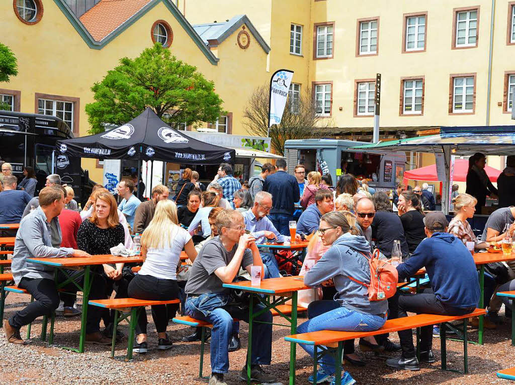 Lecker und locker – das waren die Zutaten fr das Bz-Food Truck Festival bei der Alten Spinnerei in Lrrach-Haagen.