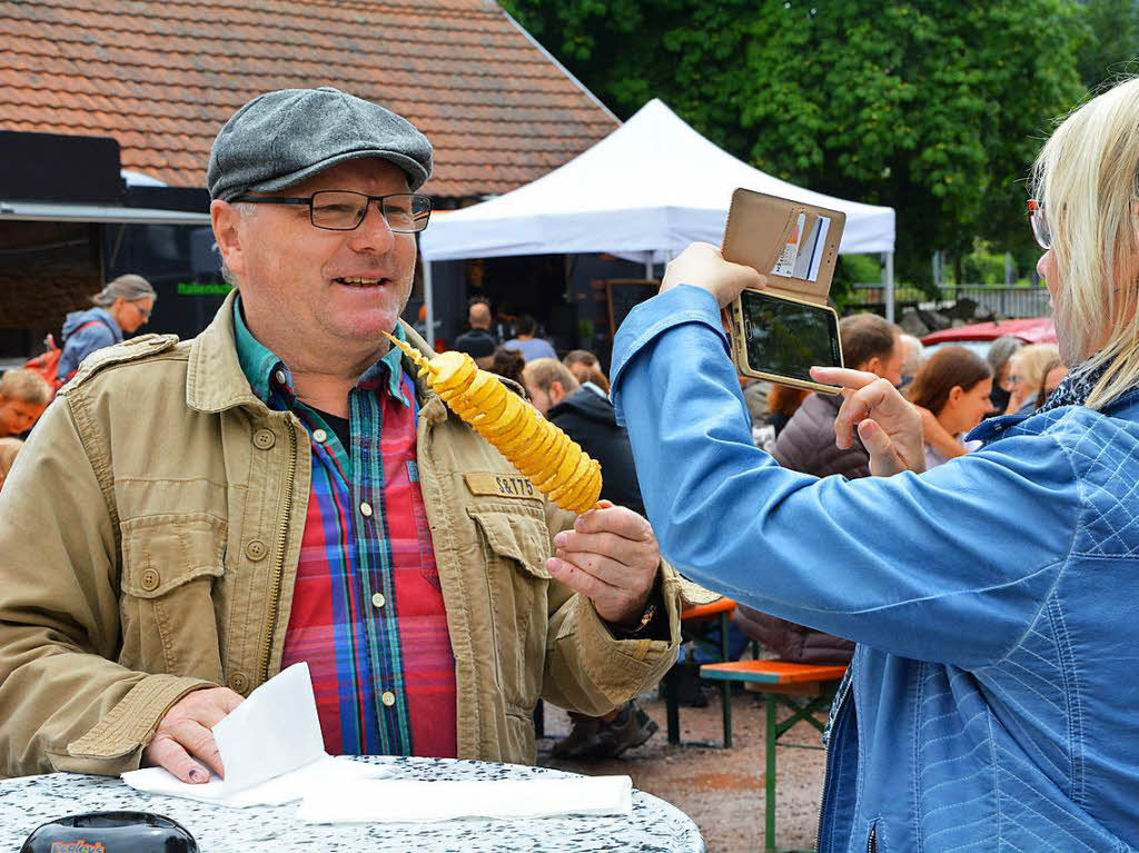 Lecker und locker – das waren die Zutaten fr das Bz-Food Truck Festival bei der Alten Spinnerei in Lrrach-Haagen.