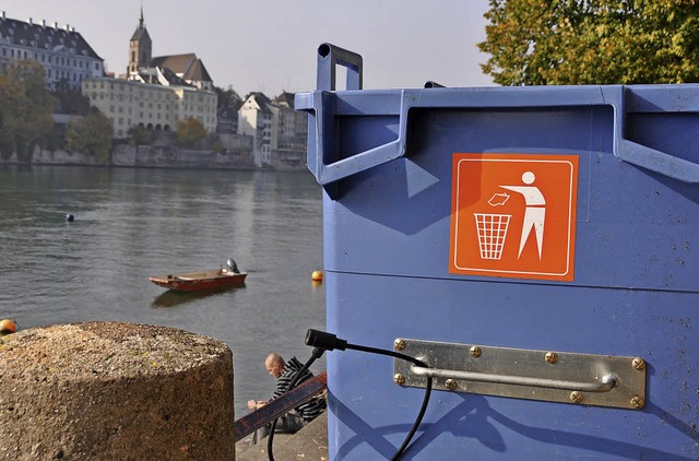 Bisher landete der Mll ungetrennt in groen blauen Containern am Ufer.   | Foto: gramespacher