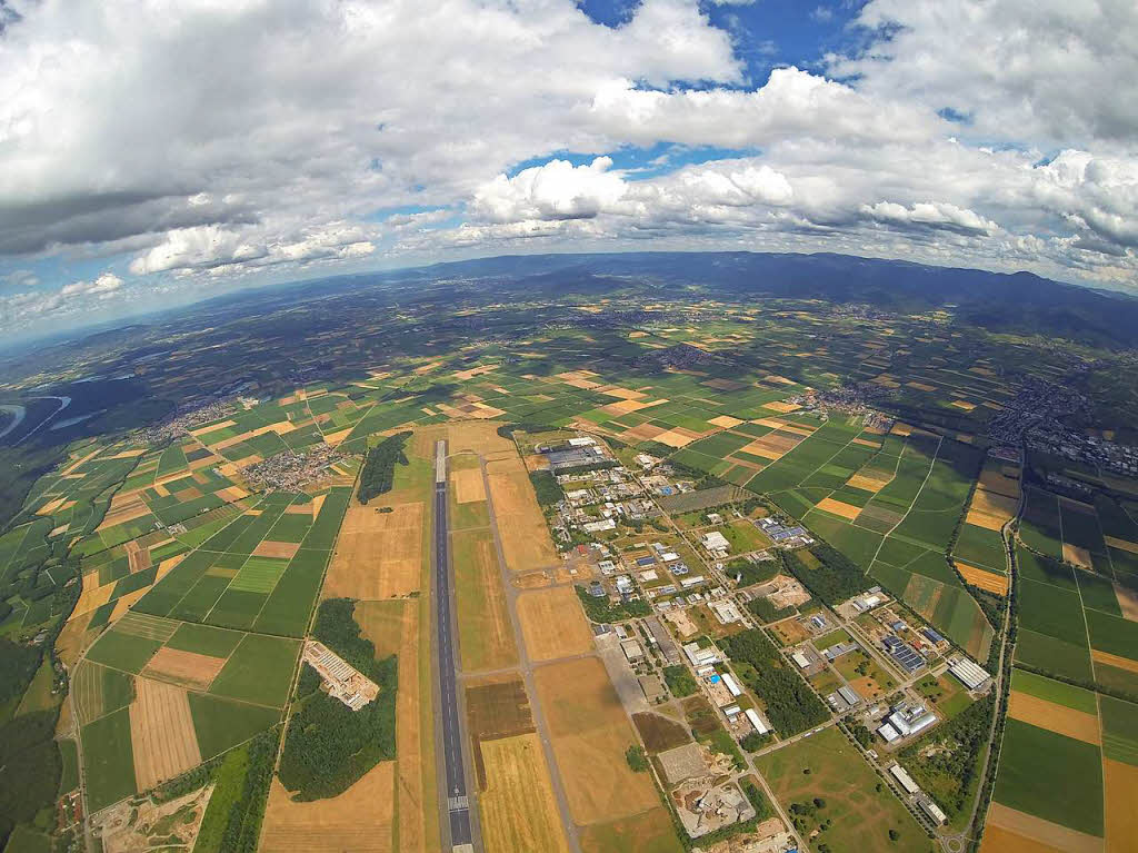 Absprung berm Markgrflerland: die BZ-Reporterin im Selbstversuch