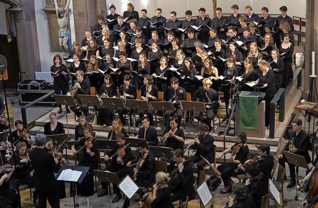 Chor und Orchester der Musikhochschule...uftritt in der Mllheimer Stadtkirche   | Foto: Dorothee Philipp