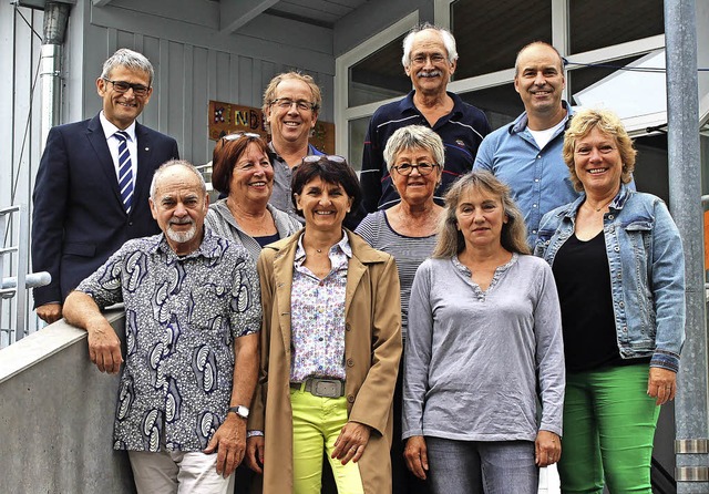 Der   neu  gestaltete Eingangsbereich ...iedern  des  Brgervereins eingeweiht.  | Foto: Ingeborg Grziwa