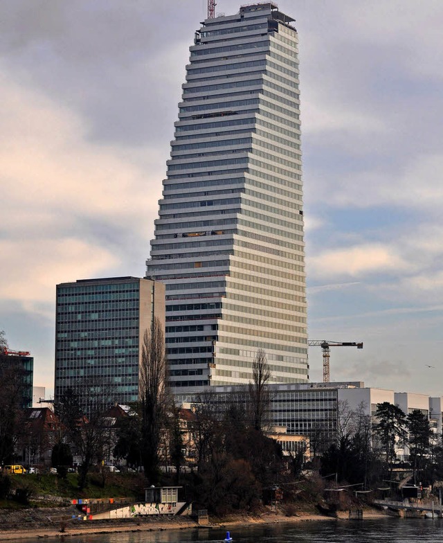 Der Roche-Turm in Basel &#8211; ein zweiter ist geplant.   | Foto: Gramespacher