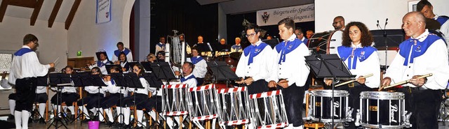 Endingen. Der Brgerwehr-Spelmannszug bei der Konzertauffhrung.  | Foto: Roland Vitt