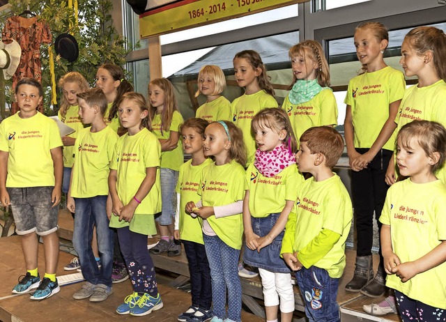 Beim Jahreskonzert des Gesangvereins L...die jungen Liederkrnzler&#8220; mit.   | Foto: Christiane Seifried