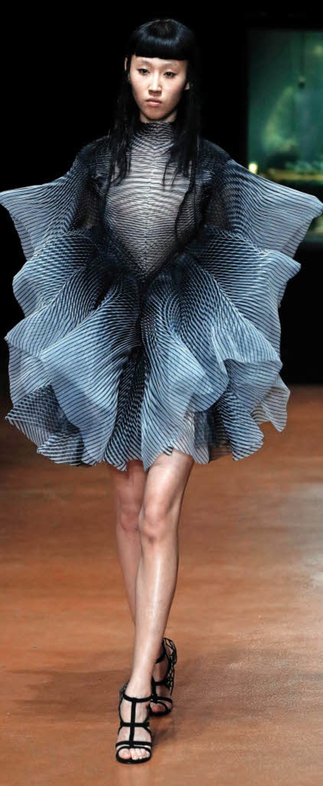 Kleid von Iris van Herpen  | Foto: AFP