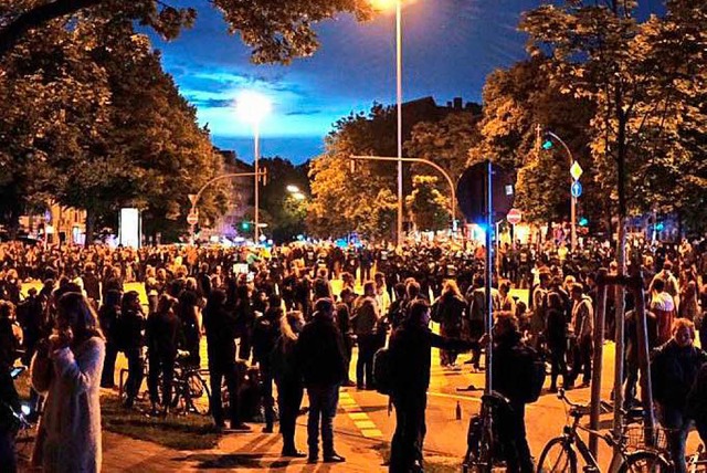 Friedlicher und kreativer Protest in Hamburg. https://olereissmann.de/  | Foto: Ole Reissmann
