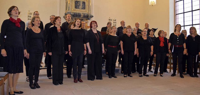 Der Spiritual- und Gospelchor &#8222;S...#8220; unter der Leitung von Helen Ens  | Foto: Marie Wintergerst