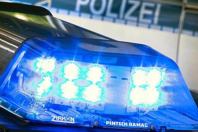 Zwei Verletzte und 12 000 Euro Schaden auf der A 5