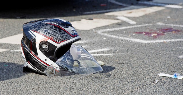 Im August kam ein Motorradfahrer auf der L149 ums Leben, als ein Auto wendete.  | Foto: Symbolbild: stratenschulte (dpa)