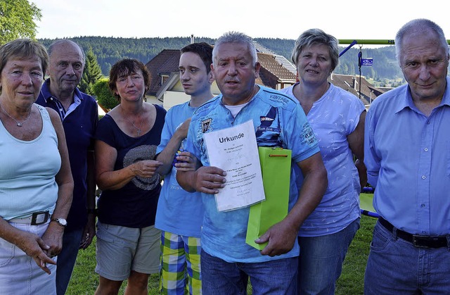 Bei der Gsteehrung in der &#8222;Knob...meister-Stellvertreter Helmut Eckert.   | Foto: Sandhya Hasswani