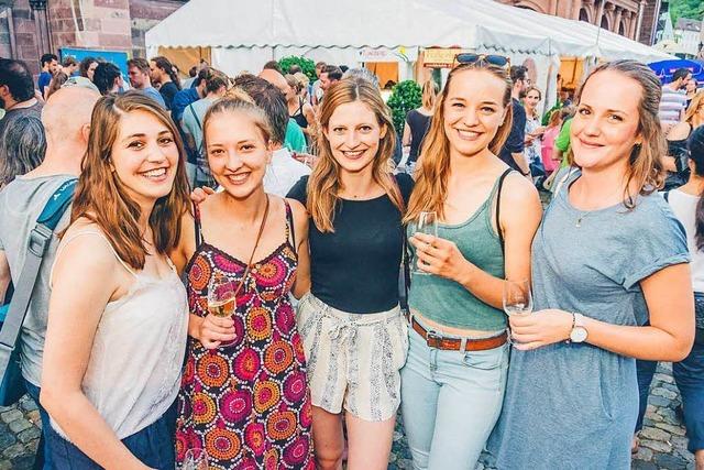 Fotos: Tausende feiern beim Freiburger Weinfest