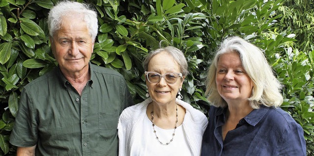 Irene de Cou (Mitte) besuchte ein weit...ts bersetzerin Ursula Theisen-Tobler.  | Foto: Werner Schnabl