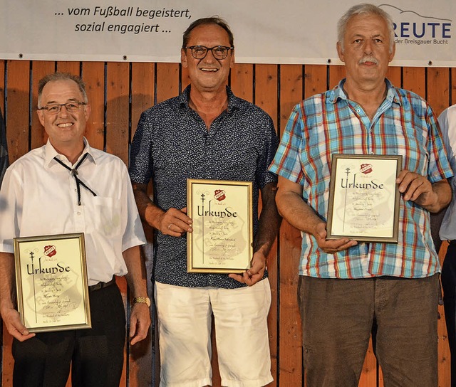 Neue Ehrenmitglieder: Martin Heiny, Karl-Heinz Fehrenbach und Siegfried Birkle.  | Foto: Benedikt Sommer