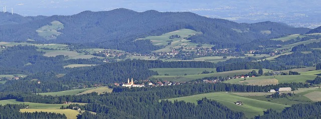 St. Mrgens Kirche ist weithin sichtba...ilum rckt immer mehr in Sichtweite.   | Foto: Sebastian Wolfrum