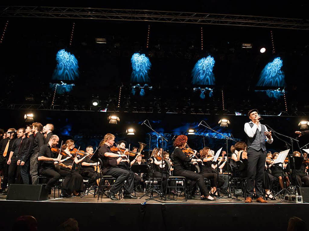 Rckgrat der Gala: das Philharmonische Orchester Freiburg
