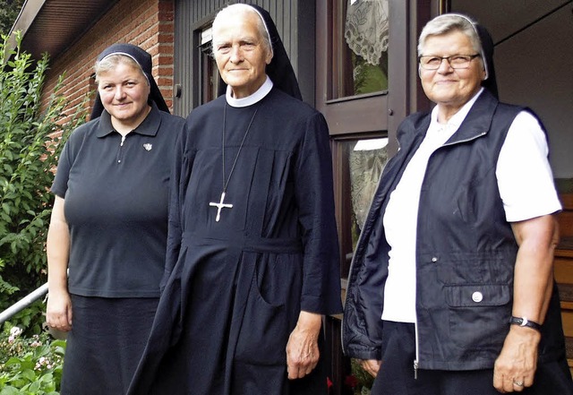 Die Schwestern vom Heiligen Kreuz werd...wester Clementine und Schwester Gudrun  | Foto: Michael Gottstein