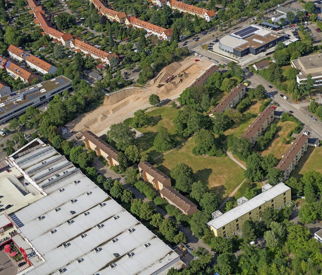 Blick auf die alte Siedlung im Gebiet ...adtbau einen Neubau mit 90 Wohnungen.   | Foto: theurer