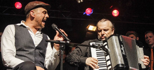 Die Helden des Abends: Max Mutzke (links) und Enrique Ugarte bei der ZMF-Gala   | Foto: wolfgang Grabherr