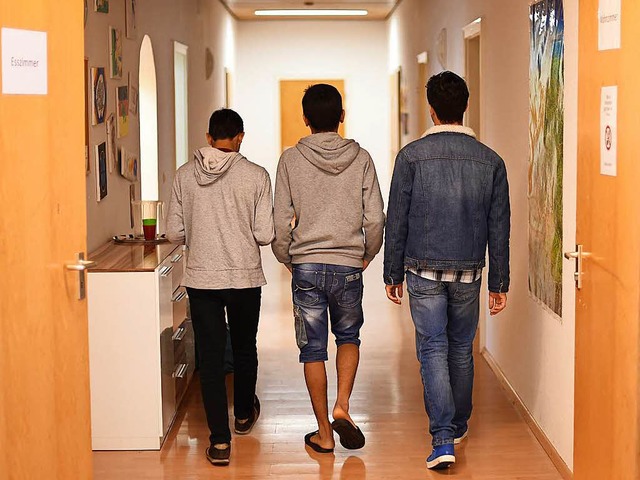 Jugendliche Flchtlinge werden oft schief angeschaut.   | Foto: dpa