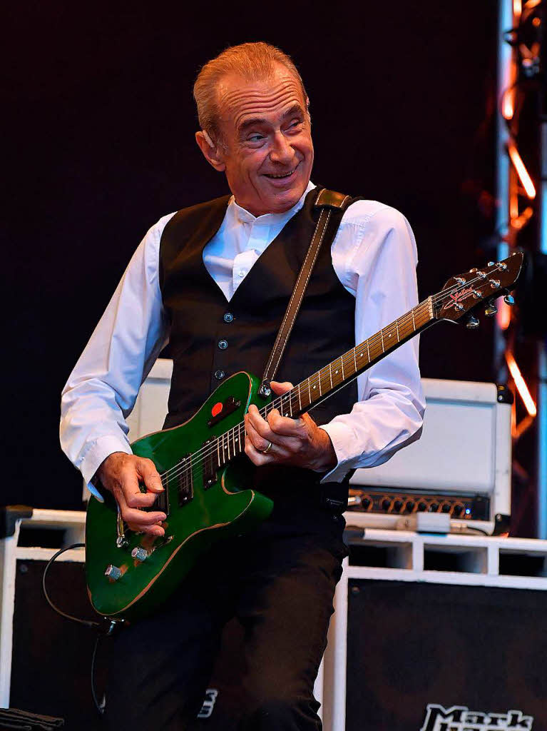 Status Quo rockten beim Sommersound-Festival den Schopfheimer Marktplatz. Vorgruppe war One Way Train aus Teningen.