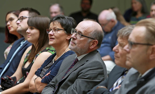 Reinhard Schmidt mit Gattin Ruth und s... rechts Brgermeister Guido Schneboom  | Foto: CHRISTOPH BREITHAUPT