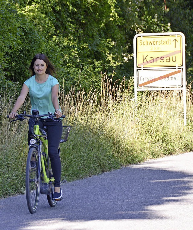 E-Bikerin Nadja Schtz spart Zeit und Nerven.  | Foto: Horatio Gollin