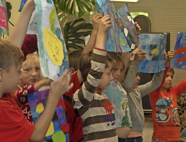 Bei der letzten Grundschulversammlung ...und nahmen ein wenig wehmtig Abschied  | Foto: Karin Stckl-Steinebrunner