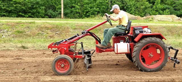 Diese simplen Traktoren knnten  helfe...nfach zu reparieren und kosten wenig.   | Foto: dpa