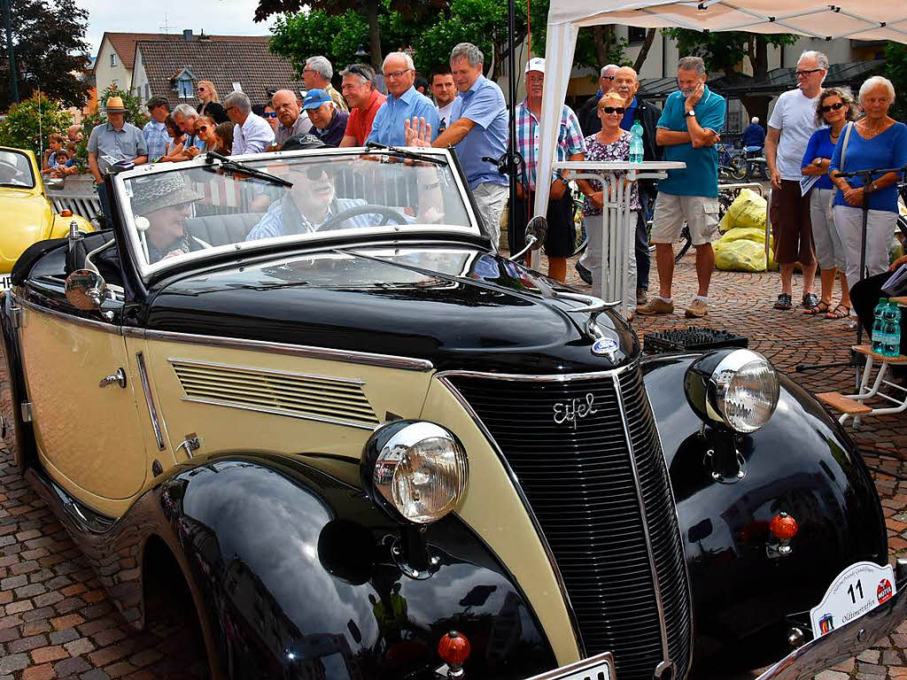 Ein Ford Cabrio Eifel aus dem Jahr 1937 war in Gundelfingen am Start.