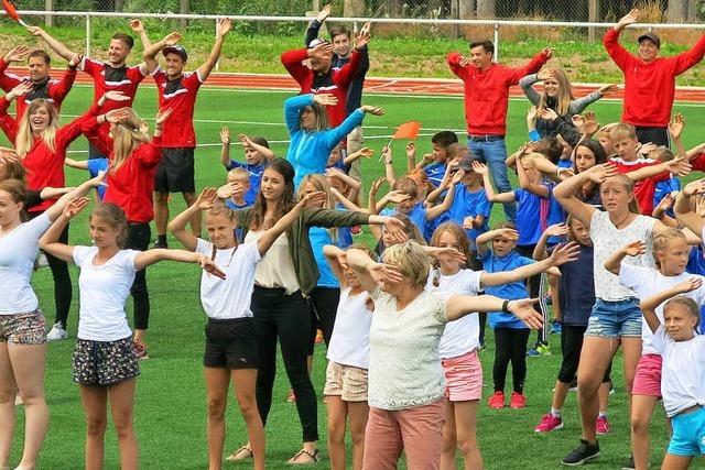 Fotos: Der TuS Bonndorf weiht seine Sportanlage ein