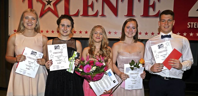 Die Preistrger (von links): Agata Lag...Gray, Julia Sexauer und Marco Mengoli.  | Foto: Christel Hlter-hassler