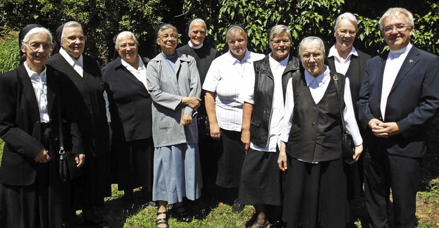 Zur Verabschiedung der Schwestern Clem...Chiara Hoheneder (Dritte von rechts).   | Foto: Michael Gottstein