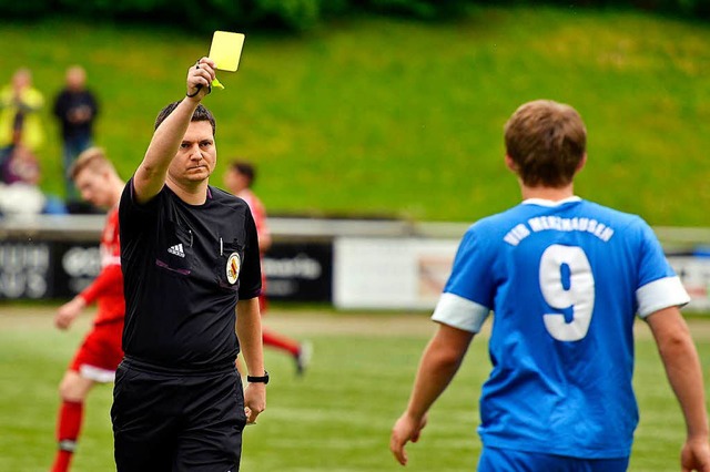 Andreas Klopfer, der sdbadische Verba...bei einem Einsatz als Schiedsrichter.   | Foto:  Daniel Thoma