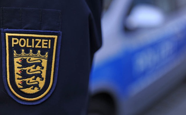 Die Polizei musste mit einer Hundestaf...em Friseursalon in Freiburg ausrcken.  | Foto: dpa