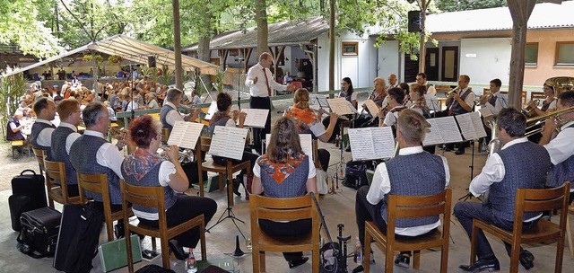 Premiere in Sasbach: Die Stadtkapelle ...g unter der Leitung von Rainer Kropf.   | Foto: Jrgen Schweizer