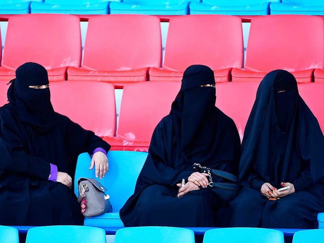 Fr Frauen gelten in Saudi-Arabien strenge Kleidungsvorschriften.   | Foto: AFP