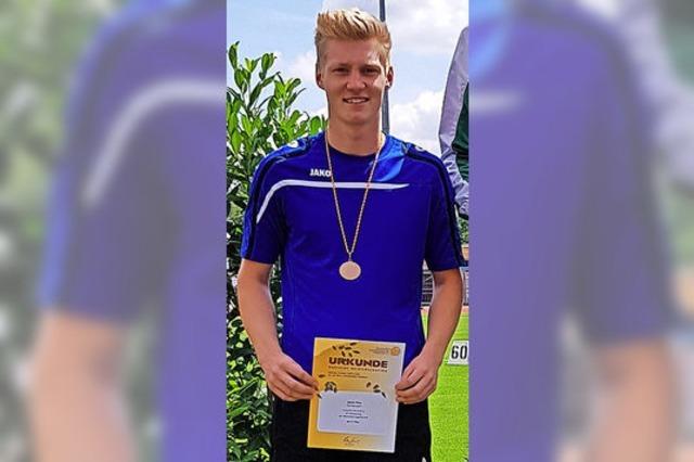 Sren Thor springt in Walldorf zur Bronzemedaille