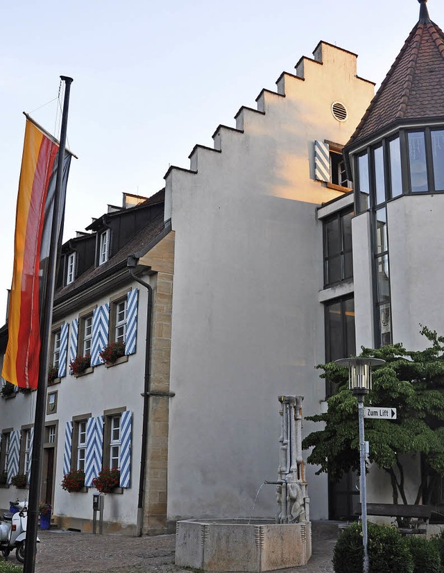Die Ortsmitte in Bad Bellingen wird Sa...orume im Rathaus klimatisiert werden.  | Foto: Jutta Schtz