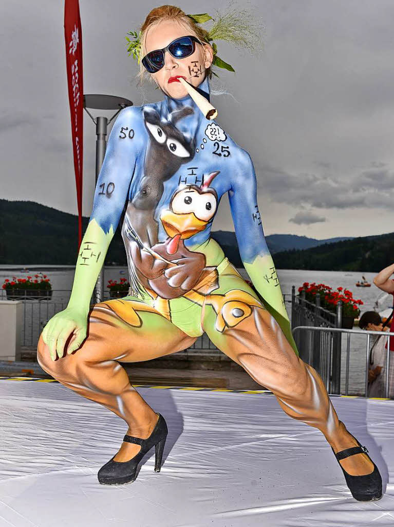 Bodypainting-Festival am Titisee.