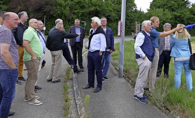 Als sich die Bad Sckinger Stadtrte v...tere Ablehnung des Planentwurfs hin.   | Foto: Axel Kremp