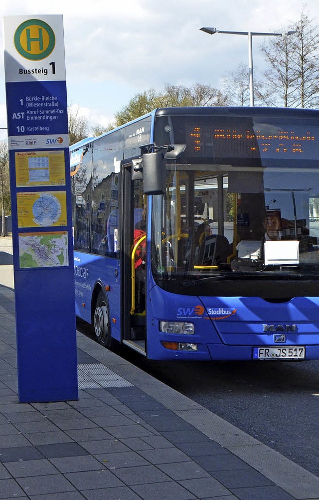 Den Linienverkehr der Emmendinger Stadtbusse bernimmt ab Dezember die SWEG.   | Foto: Walser