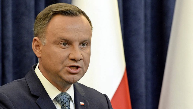 Hatte am Montag berraschend  Teile de...estoppt: Polens Prsident Andrzej Duda  | Foto: dpa